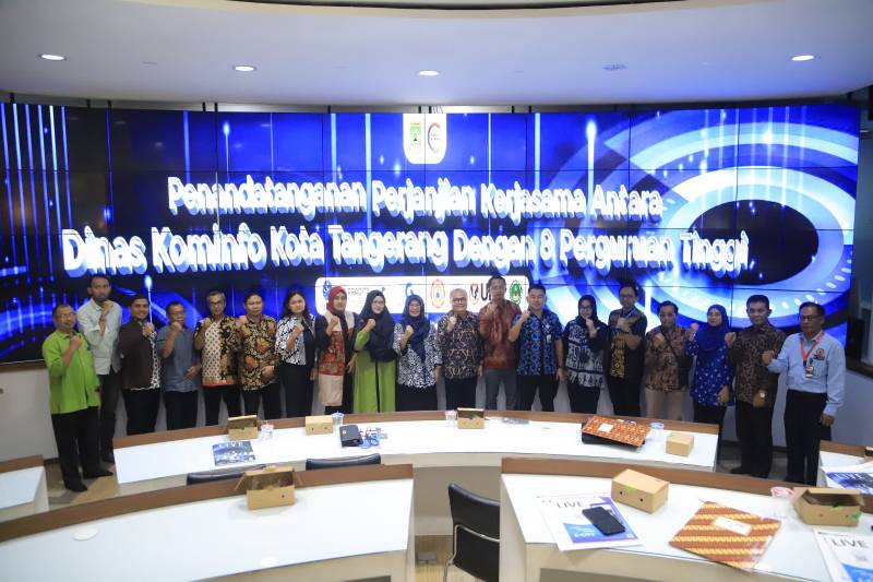 Penandatanganan Perjanjian Kerja Sama antara Diskominfo Kota Tangerang dengan Perguruan Tinggi se-Tangerang Raya
